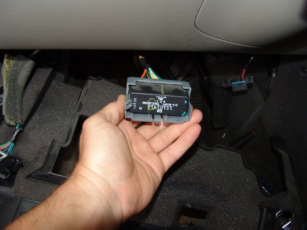 Sparky's Answers - 2003 GMC Envoy, No A/C Vent Control, B0263 2005 chevy ssr wiring diagram 