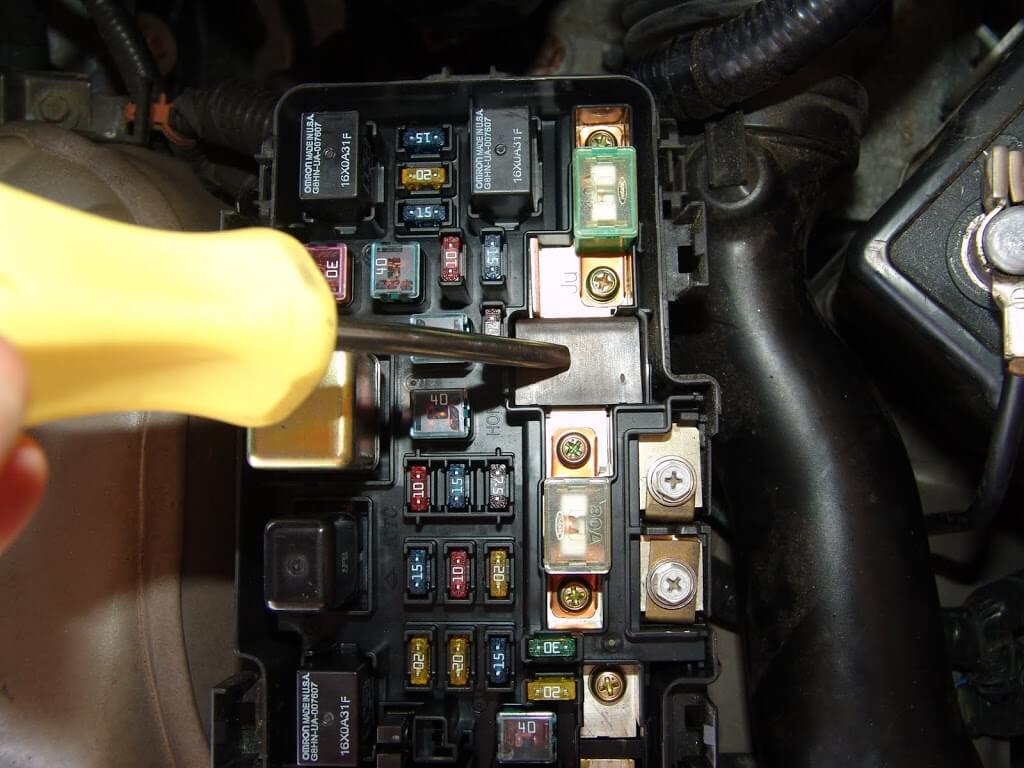 Sparky's Answers - 2001 Honda Civic P1298, ELD Fault 97 saturn fuse box 