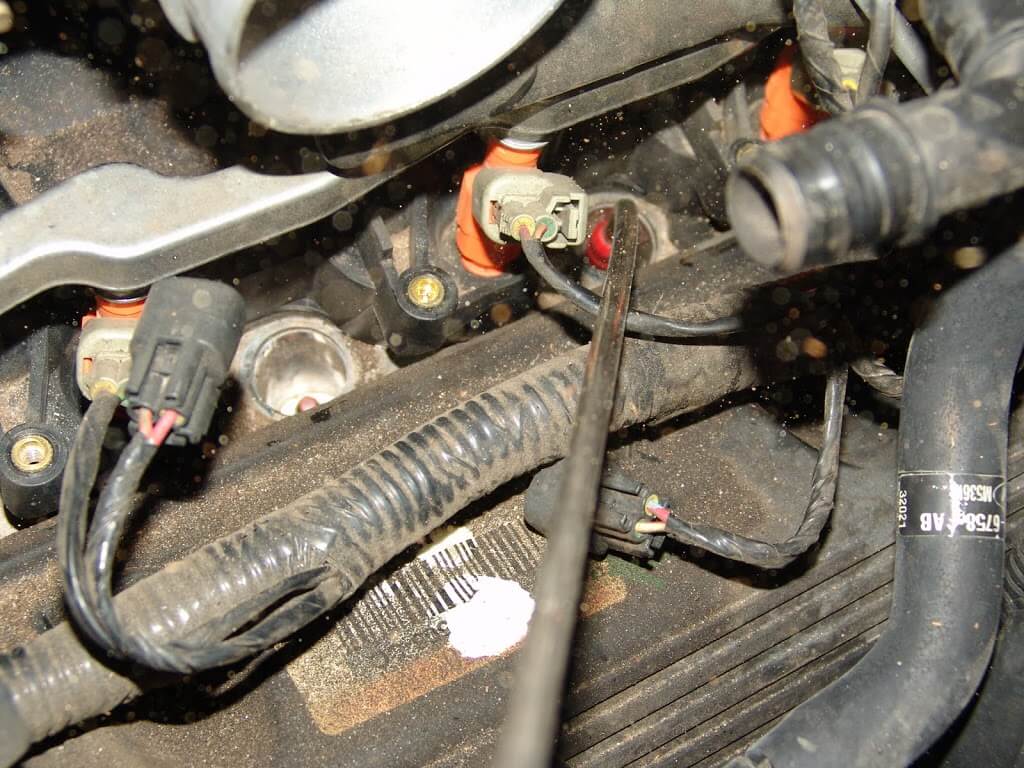 Ford v-10 blew out spark plug #5