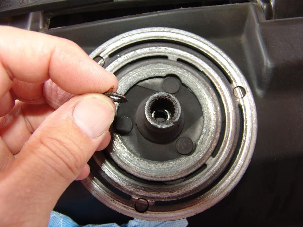 Ford ac compressor clutch gap #9